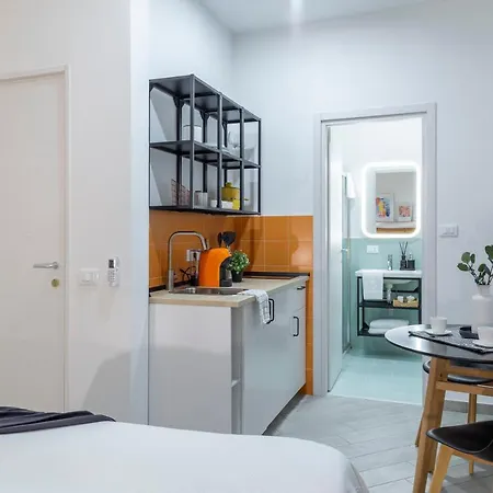 Lovely Nest In The Center Fast Wifi Appartamento *