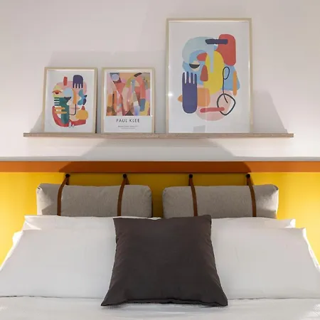 Lovely Nest In The Center Fast Wifi * トリエステ